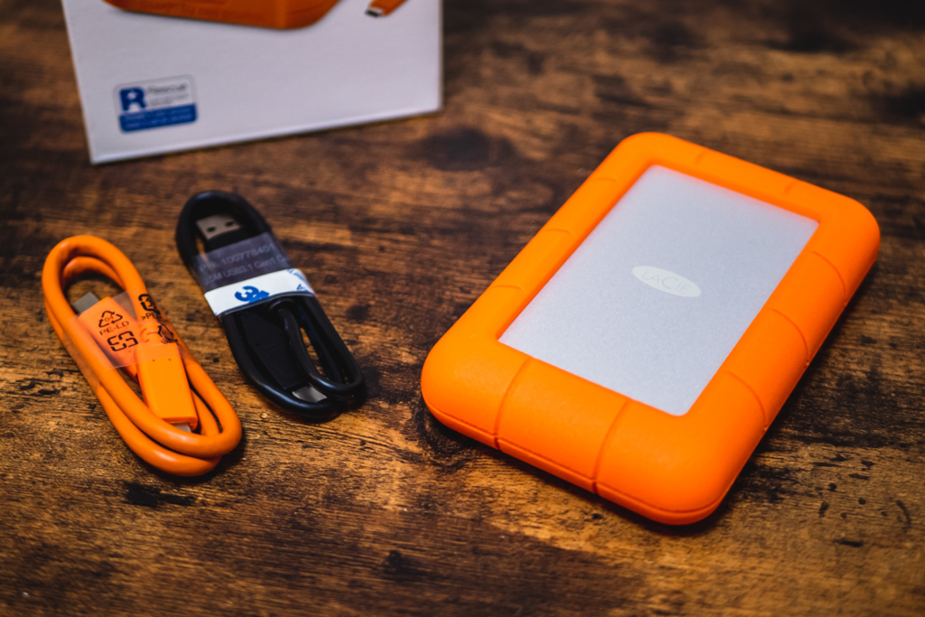 LaCie Rugged HDD ポータブルハードディスクの中身
