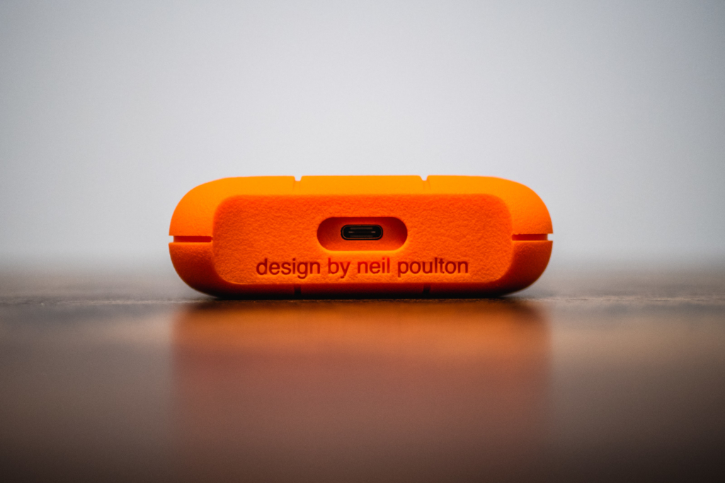 LaCie Rugged HDD ポータブルハードディスクのUSBポート
